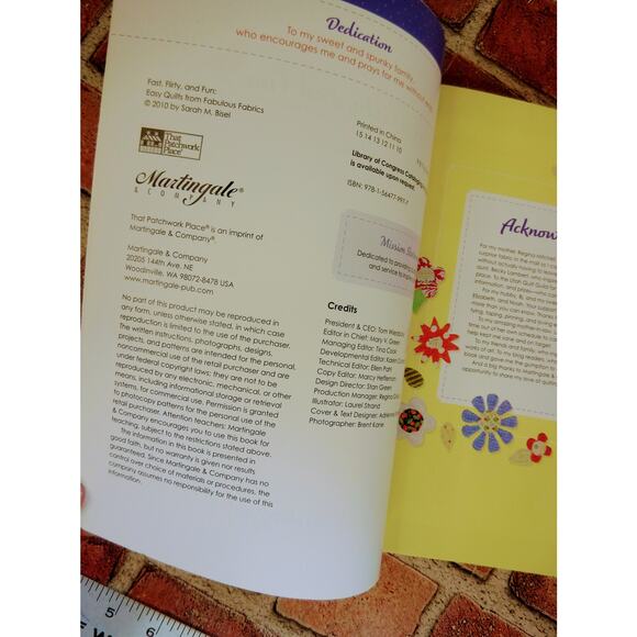 FAST‎ FLIRTY AND FUN Easy Quilts from Fabulous Fabrics by Sarah Bisel Quilting - Picture 13 of 14